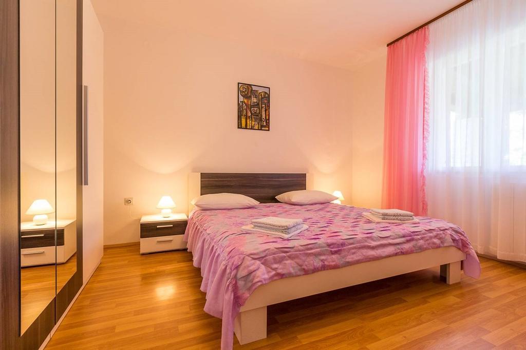 Apartment Fiorina Μεντουλίν Εξωτερικό φωτογραφία